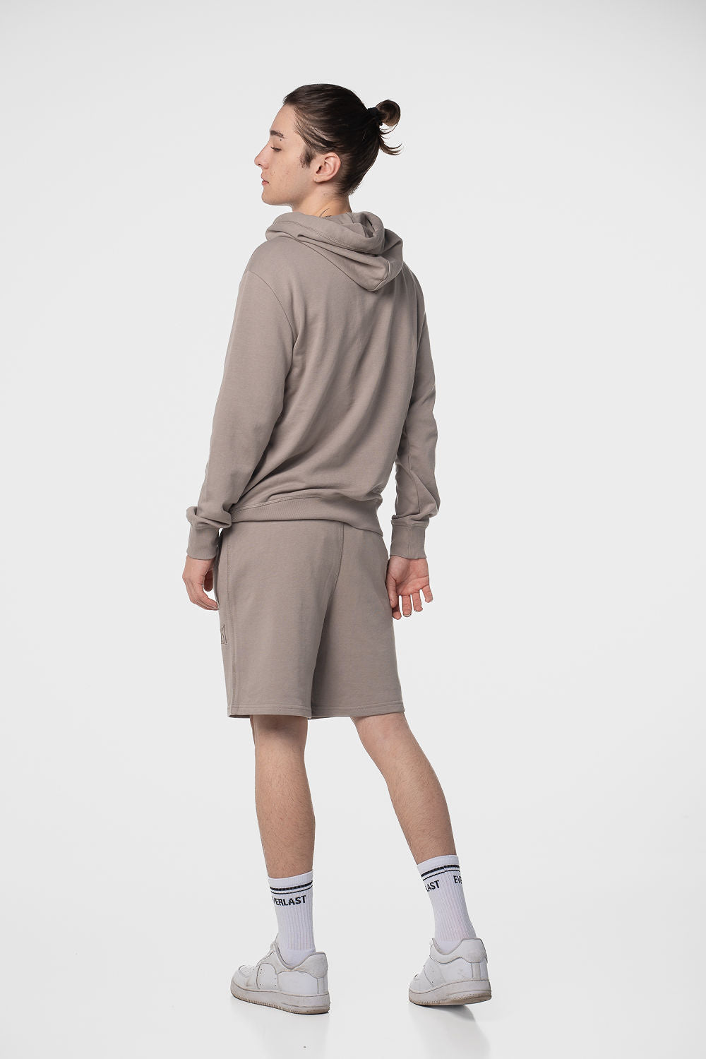 Short Cool Essentials Dark Cement