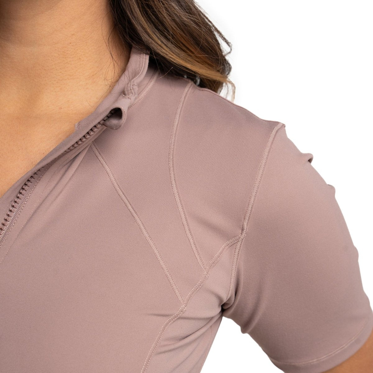 Top Siluette Pro con cierre medio Café - Everlast MéxicoTop Siluette Pro con cierre medio Café