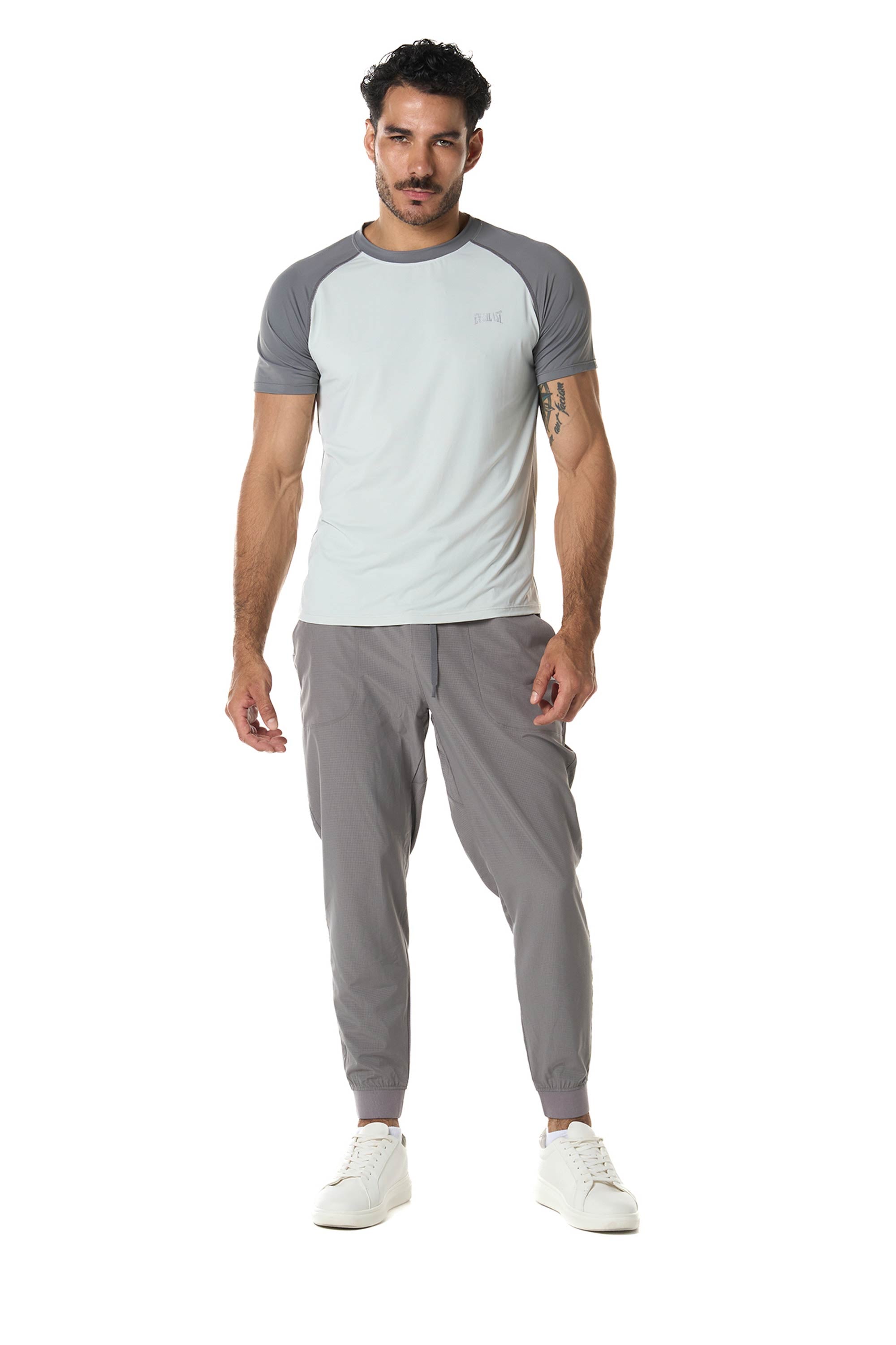 #color_gris