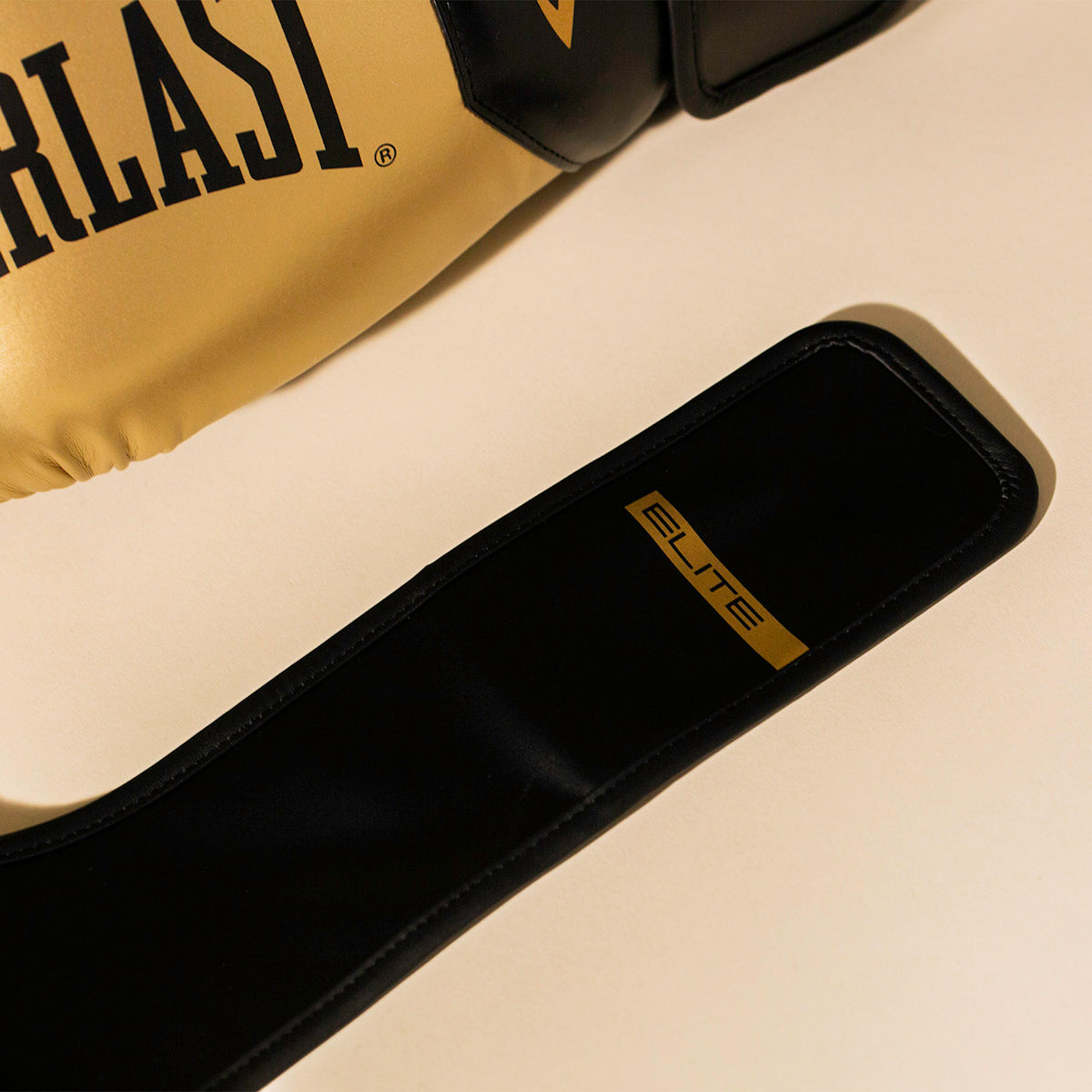 Guantes de Box Elite 2 Dorado Everlast